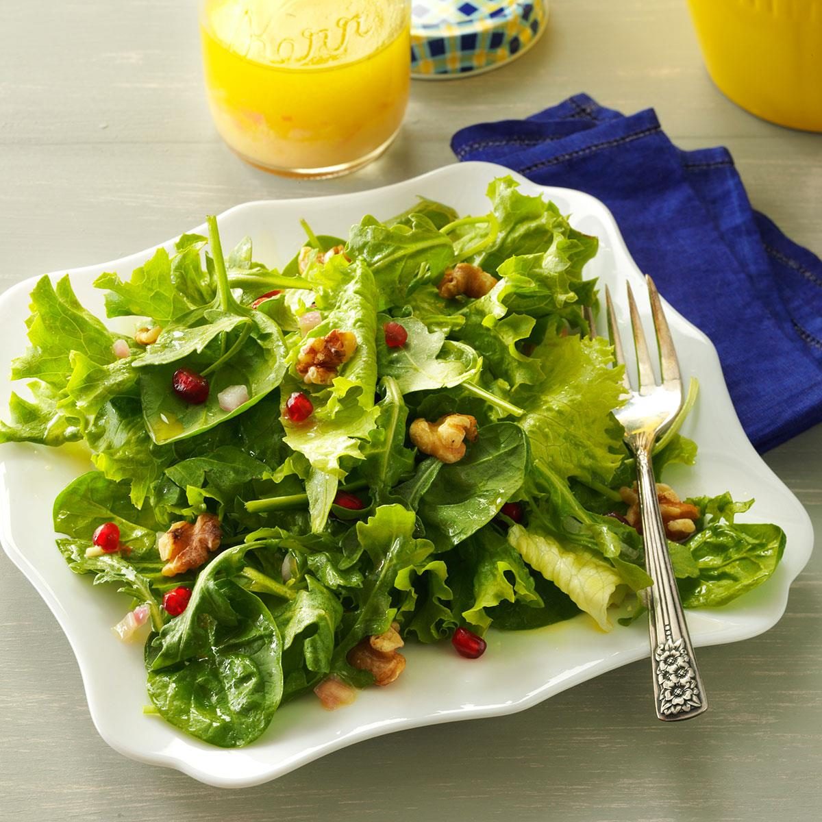 Mixed Greens With Lemon Champagne Vinaigrette Exps82287 Th143190d10 11 8bc Rms 2