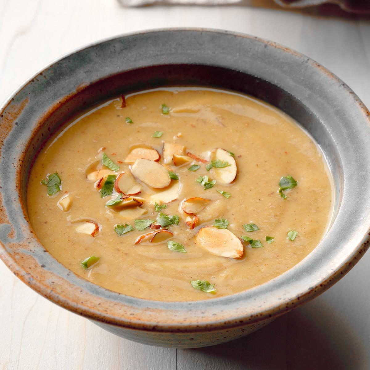 Moroccan Cauliflower And Almond Soup Exps Thd17 204728 B08 16 2b 10