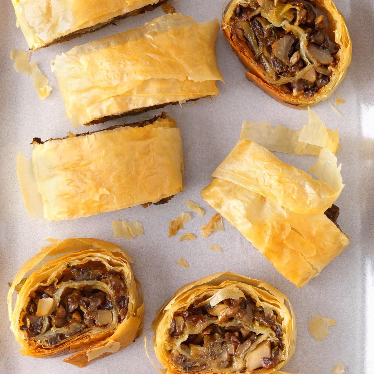 Mushroom Leek Strudel Exps Thca22 65721 B10 19 1b 1