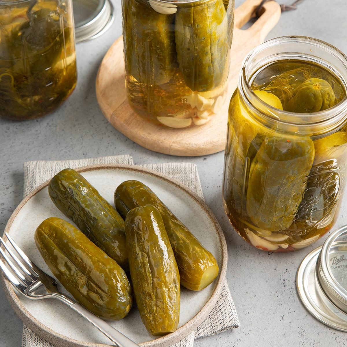 Great Grandpa's Garlic Pickles Recipe