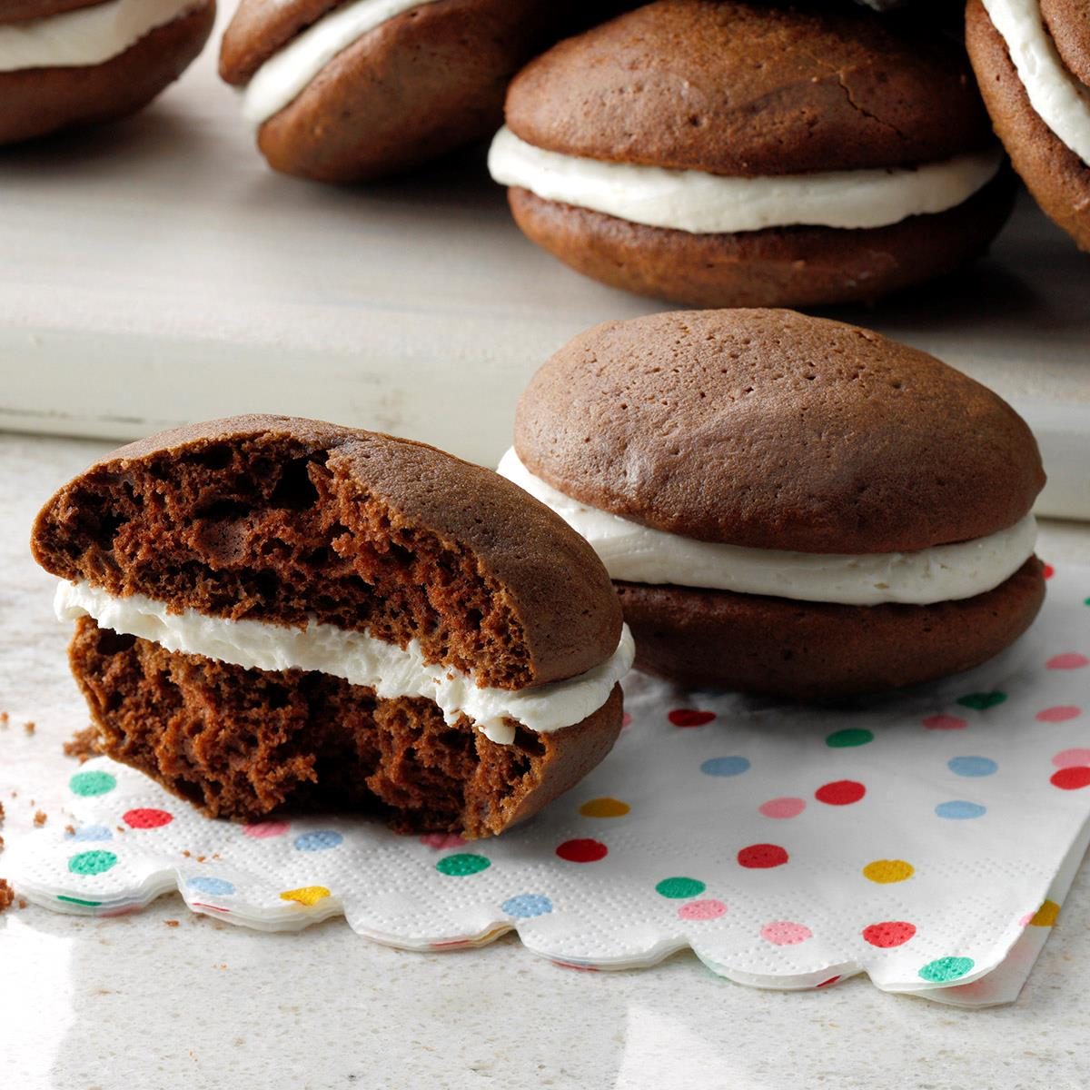 Professional Baker Teaches You How To Make WHOOPIE PIES! 