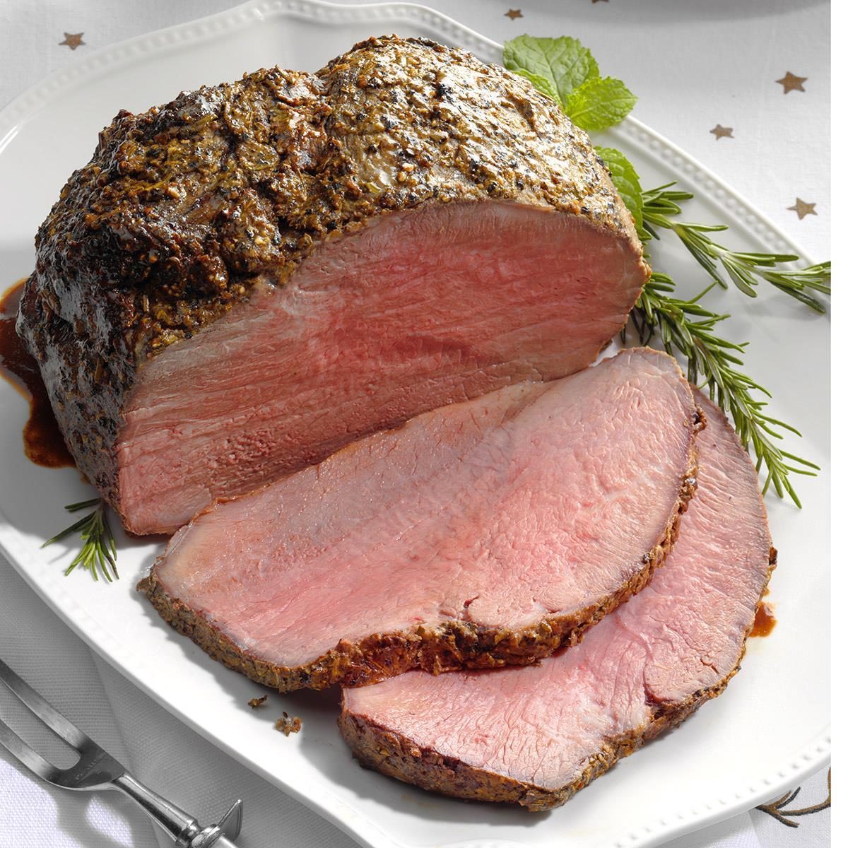 Pepper Crusted Sirloin Roast Exps Cwdj19 32321 B08 10 2b 8