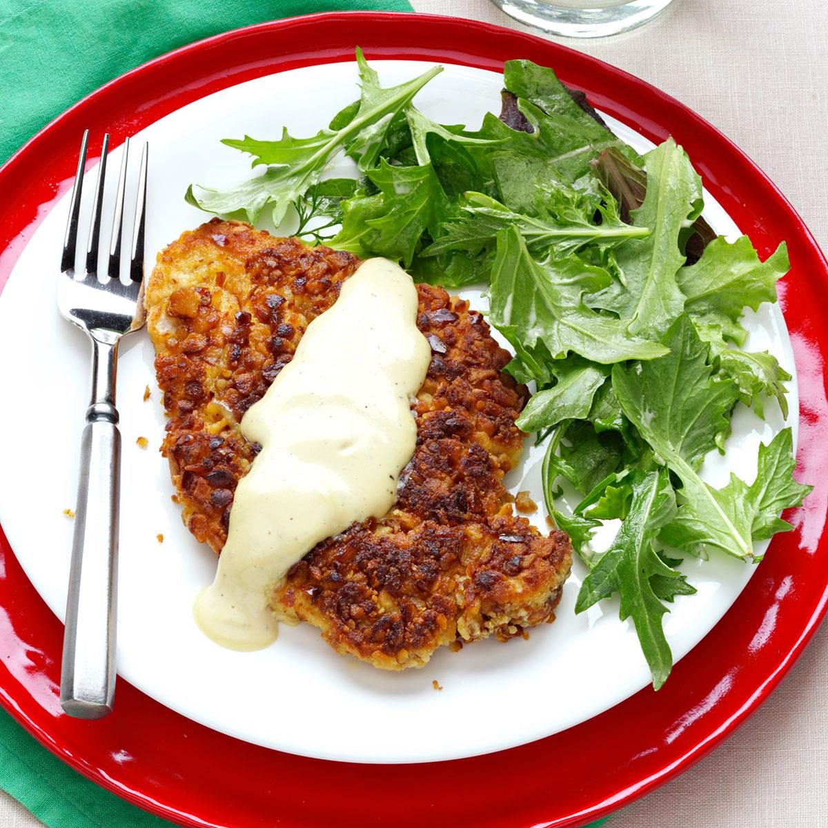 Pretzel Crusted Chicken with Mixed Greens_exps159906_TH2379800B04_27_2b_RMS 1