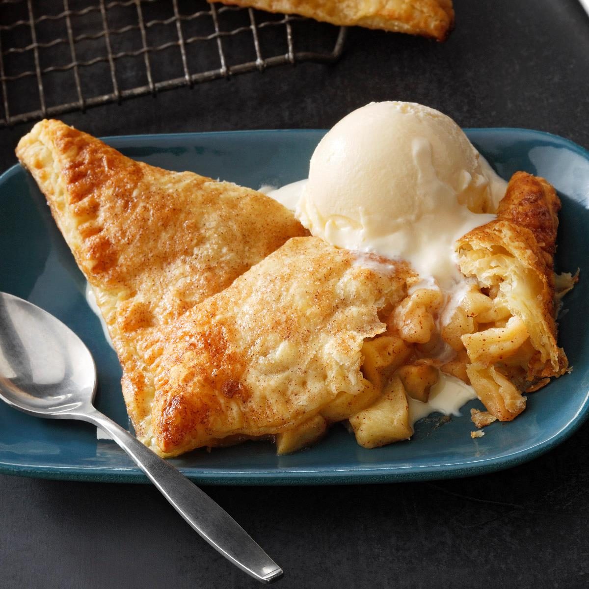 https://www.tasteofhome.com/wp-content/uploads/2018/01/Puff-Pastry-Apple-Turnovers_EXPS_FRBZ22_34202_MD_03_11_1b.jpg?fit=700%2C1024