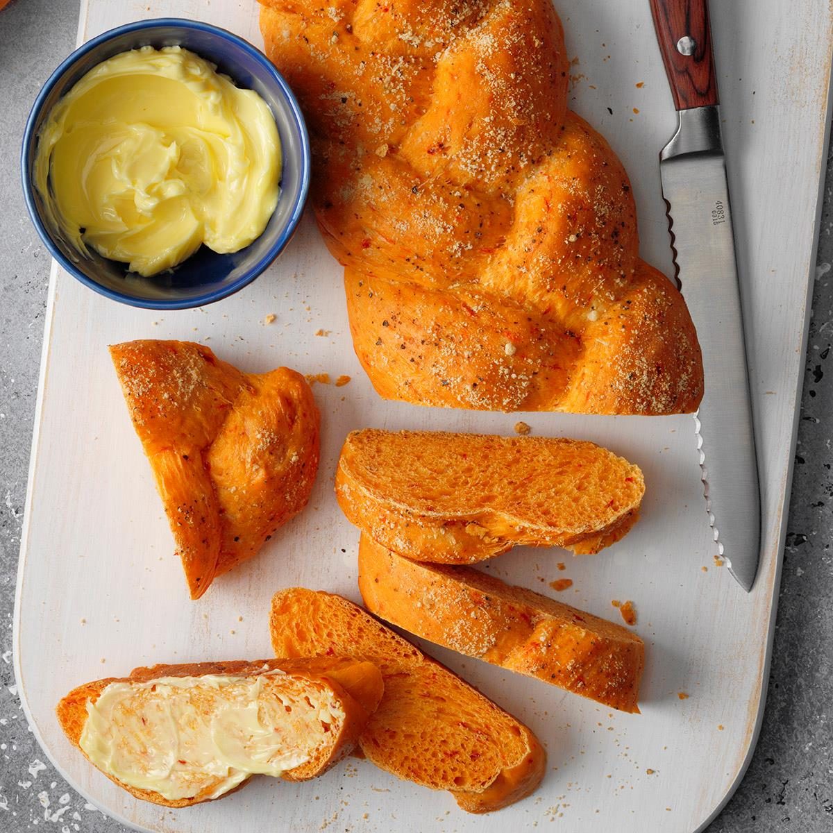 Roasted Red Pepper Bread