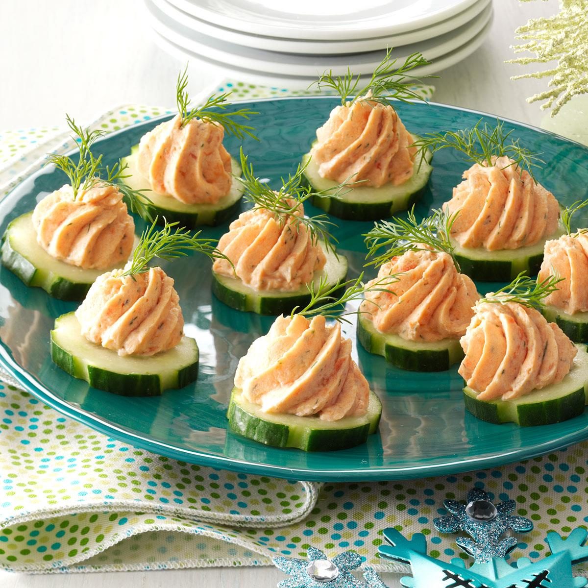 https://www.tasteofhome.com/wp-content/uploads/2018/01/Salmon-Mousse-Canapes_exps65629_THCA2916394C09_28_5b_RMS.jpg
