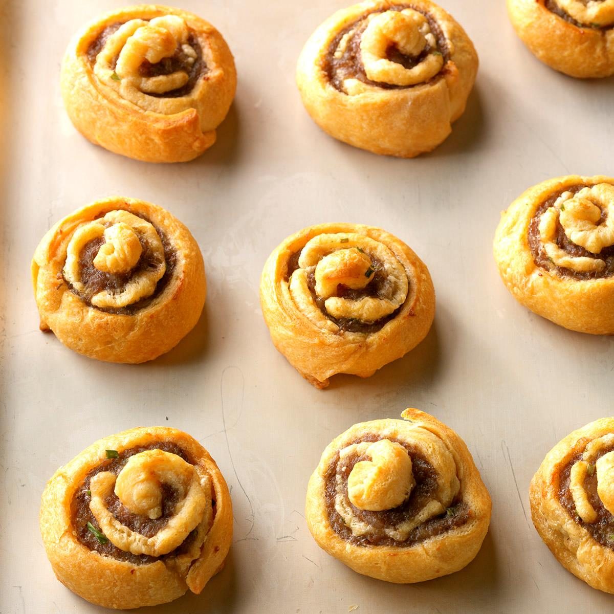 Sausage Chive Pinwheels Exps Sddj18 11704 D08 04 2b 5