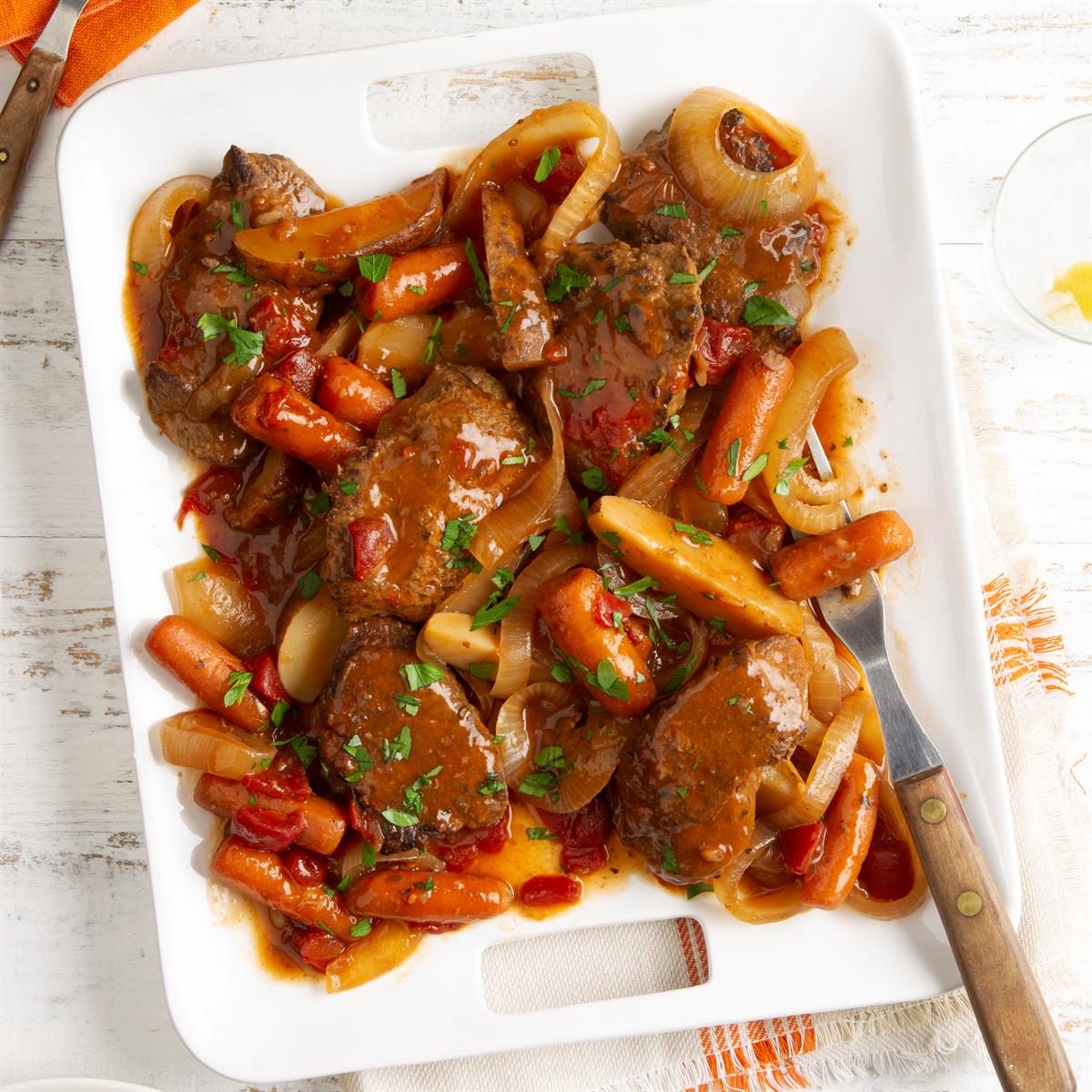 Slow-Cooker Swiss Steak Supper Recipe: How to Make It