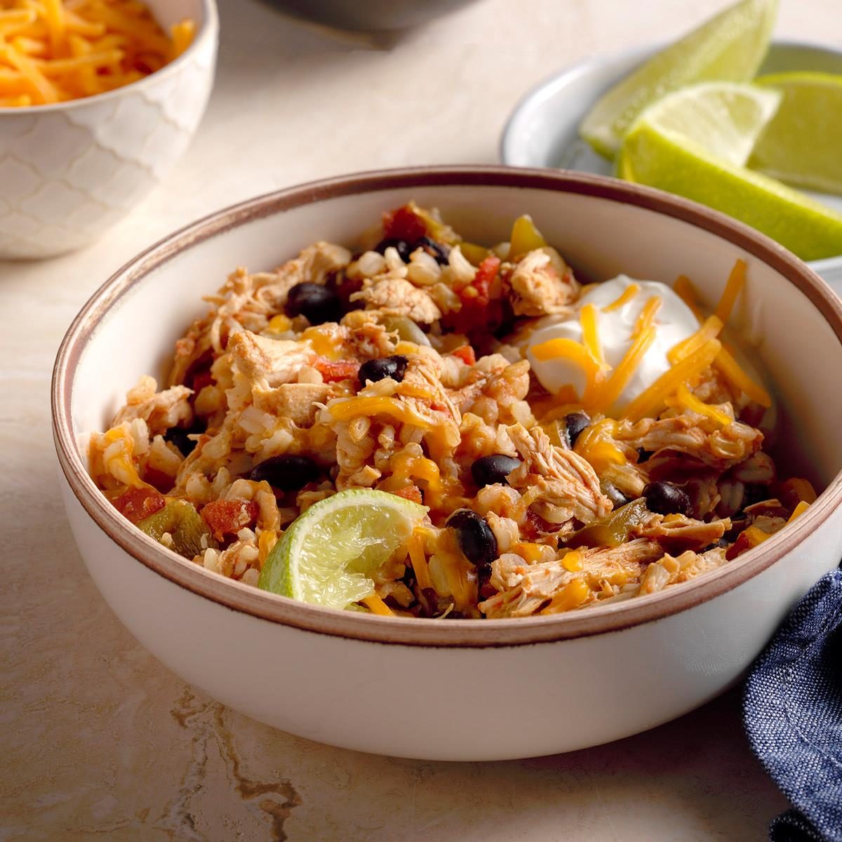 https://www.tasteofhome.com/wp-content/uploads/2018/01/Spicy-Chicken-and-Rice_EXPS_SSCBZ18_132100_B09_27_4b-2.jpg?fit=700%2C1024