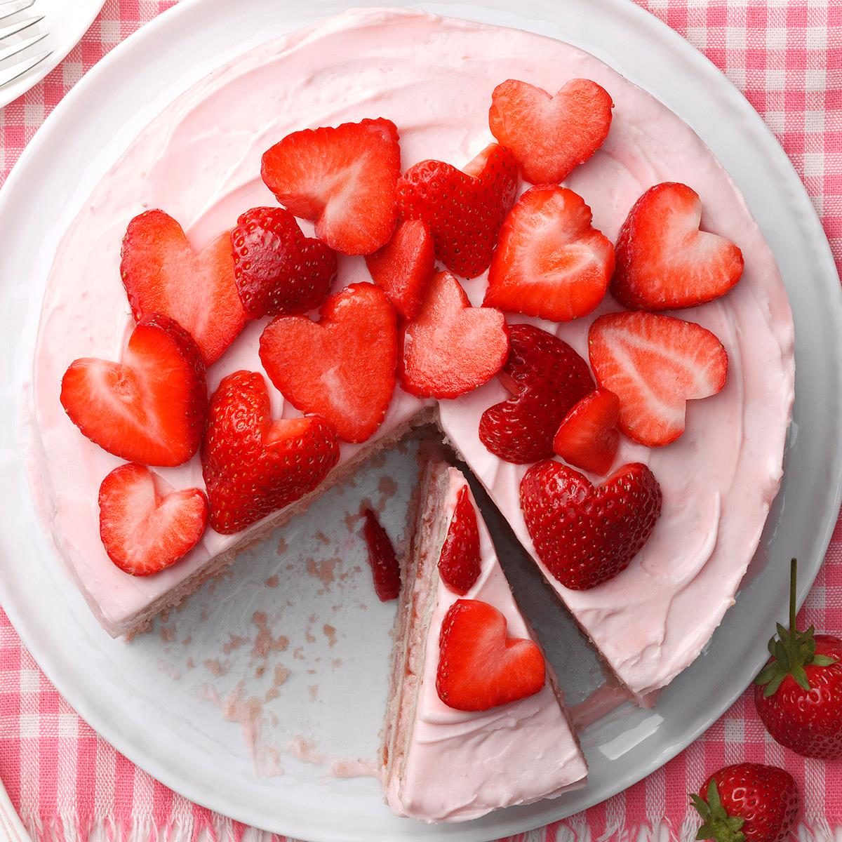 Fresh Strawberry Cake - Drive Me Hungry