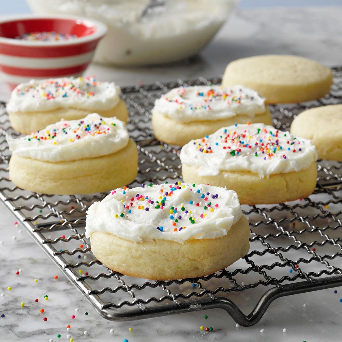 Easy Soft Sugar Cookies With Frosting