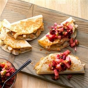 Turkey Quesadillas With Cranberry Salsa Exps Sddj17 27140 B08 03 5b