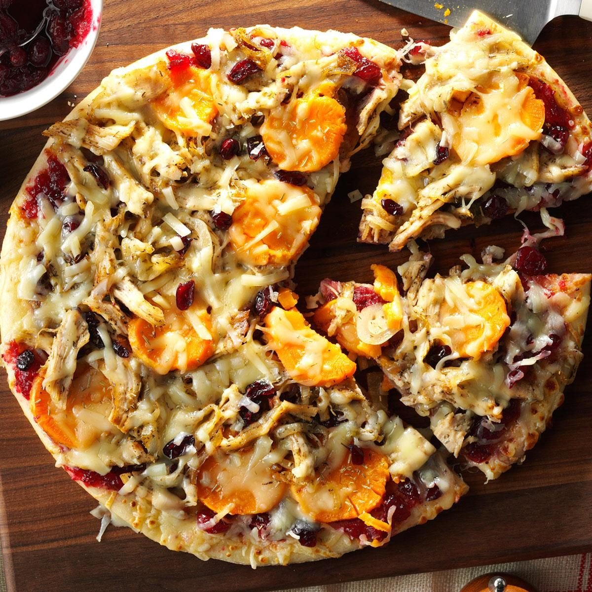 How to Make a Thanksgiving Pizza for the Family - Cooking