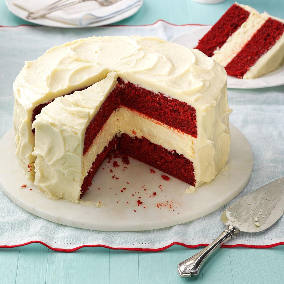 Cheesecake Layered Red Velvet Cake Recipe: How to Make It