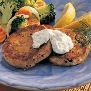 Tuna Patties with Dill Sauce