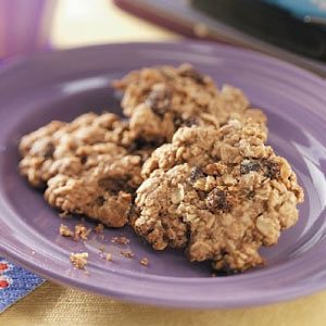 Chewy Raisin Molasses Cookies Recipe How To Make It Taste Of Home