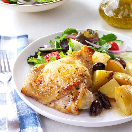 Greek-Style Lemon-Garlic Chicken Recipe: How to Make It