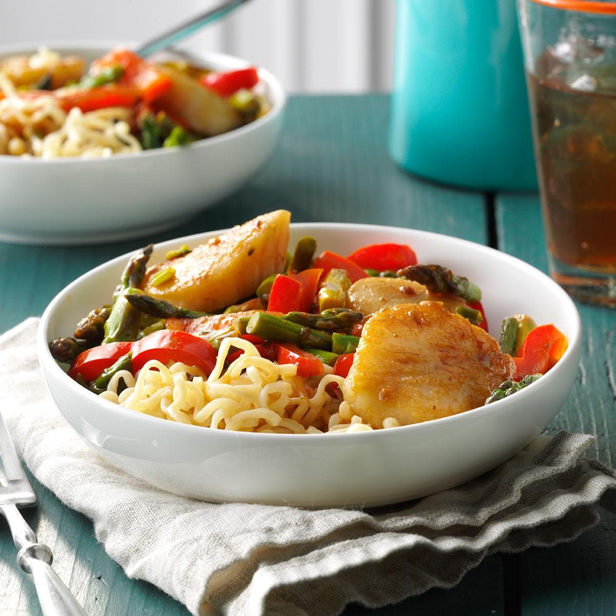 Stir-Fried Scallops and Asparagus