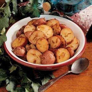 Delicious Oven Roasted Baby Potatoes with Garlic Butter and Dill Story -  Valya's Taste of Home