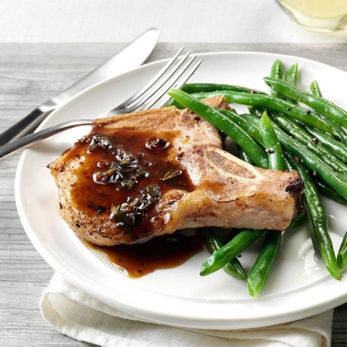 Pork Chops with Honey-Balsamic Glaze