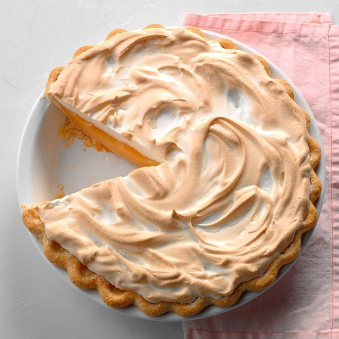 Grapefruit Meringue Pie