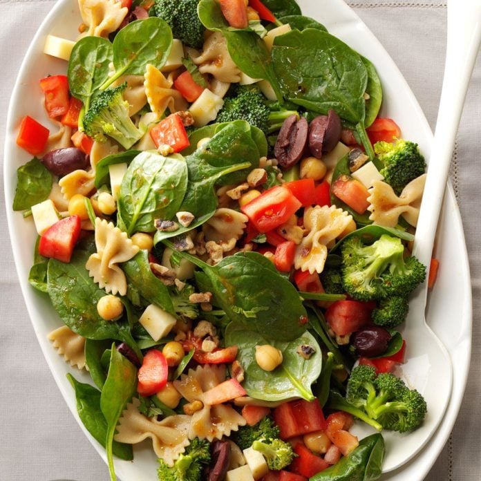 Bow Tie & Spinach Salad