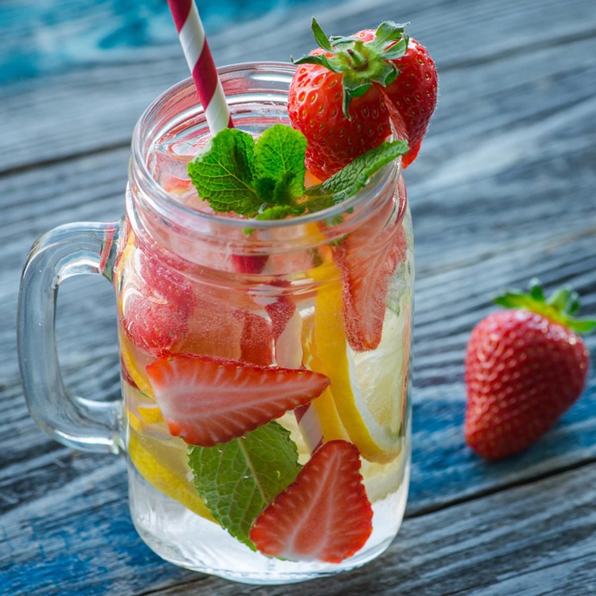15 Fruit In Water Recipes and Infused Water Recipes Kids Will Love!