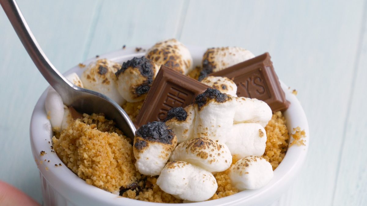 Indoor S'mores How to Make S'mores Without a Campfire