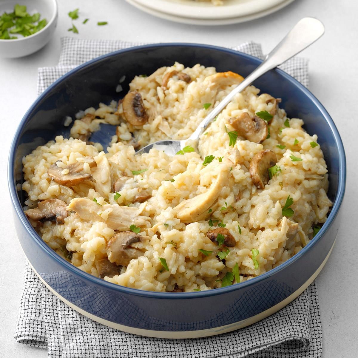 Pressure Cooker Risotto With Chicken And Mushrooms Exps Dai19 206289 B02 13 2b 19