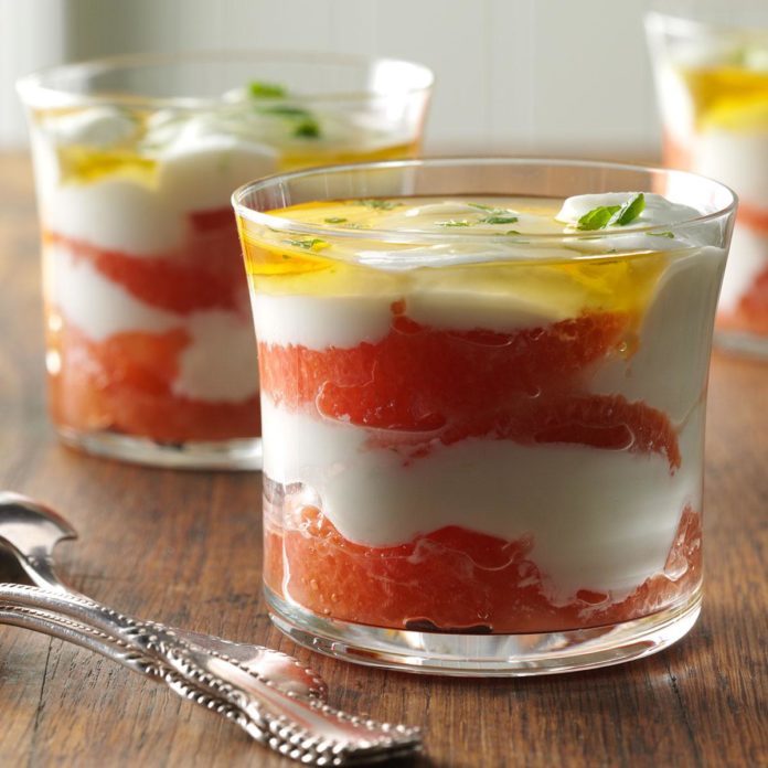 Healthy Dessert: Grapefruit, Lime & Mint Yogurt Parfait 