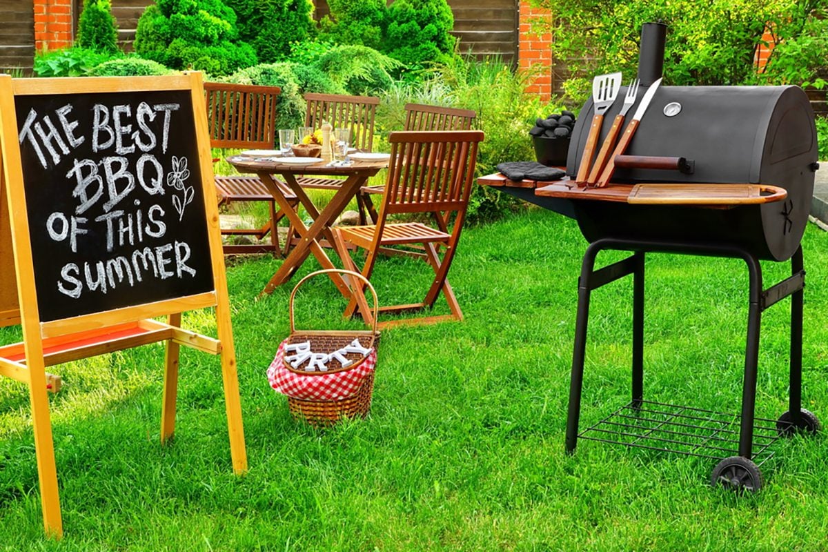11 Insanely Smart Ideas for Your Backyard Party - OutDoor BBQ FB