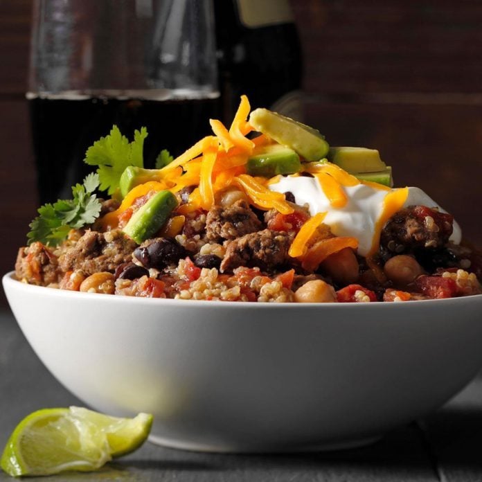 Slow Cooker Quinoa Chili