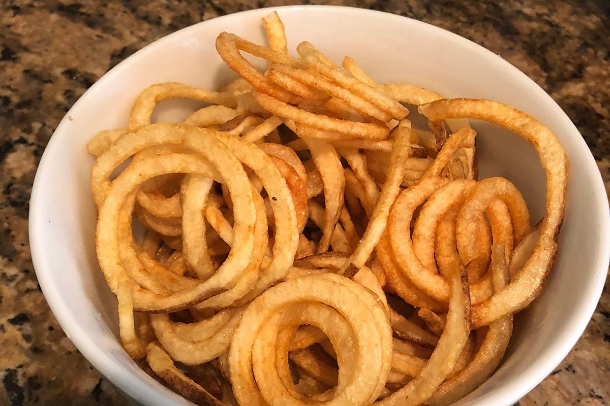How To Make Baked Curly Fries [with a Spiralizer!] - The Healthy Maven