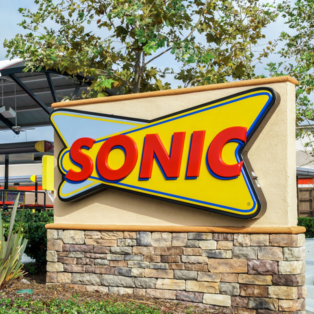 Sonic Drive-In Restaurant exterior.