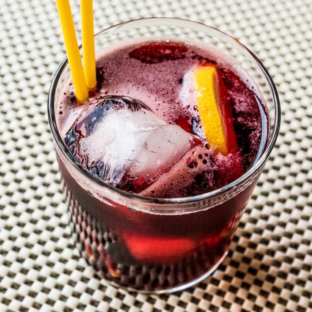 35 Easy Mixed Drinks Anyone Can Master I Taste of Home