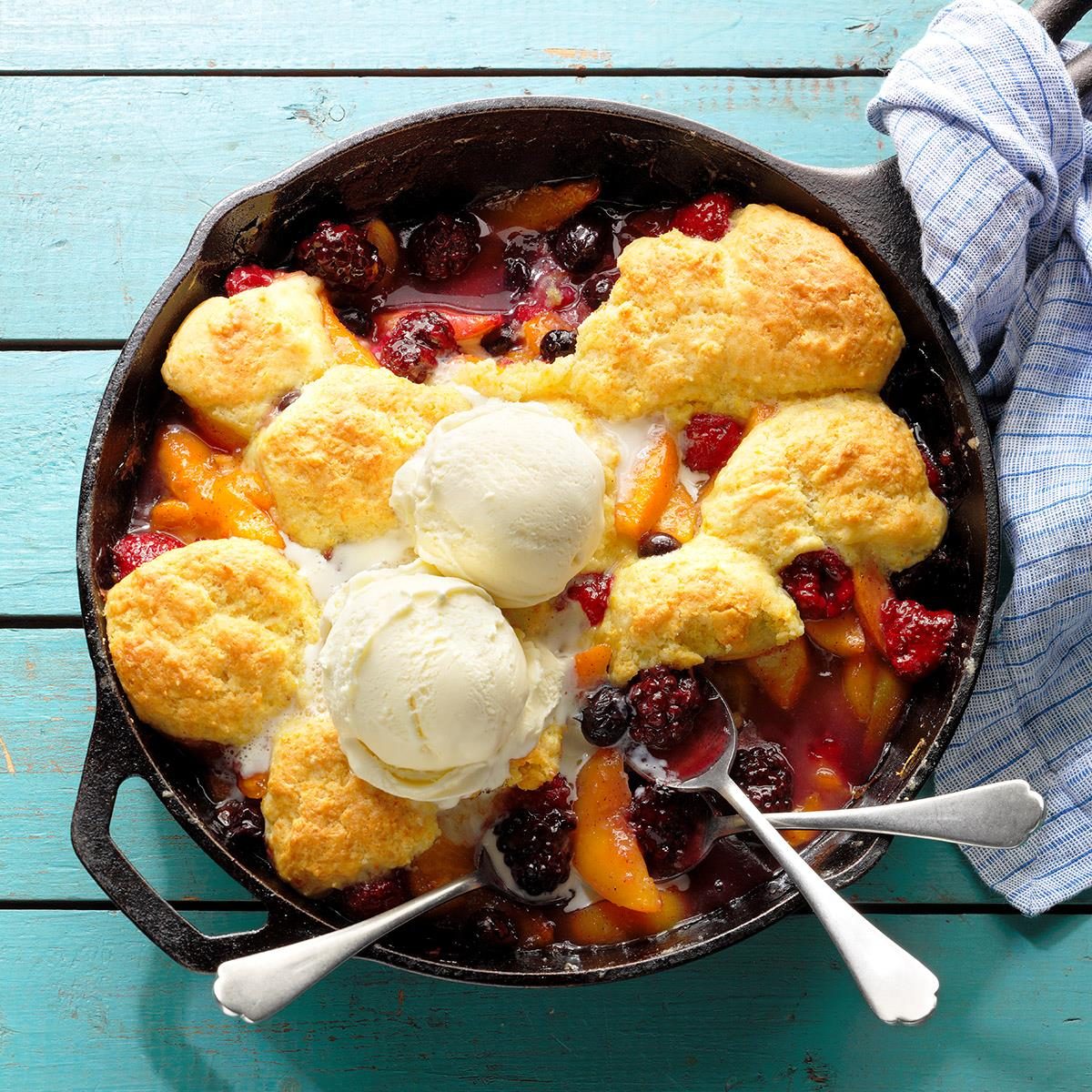 Peach And Berry Cobbler Exps Cwjj18 226954 B03 02 1b 4