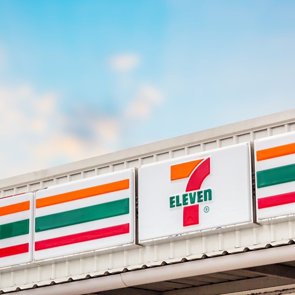 7-Eleven Drops Limited-edition Fall Slurpee Flavor, Green Apple