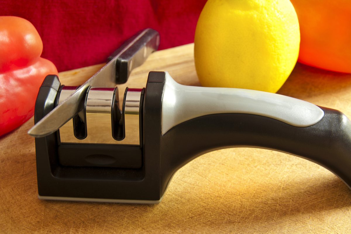 knife-sharpener-buying-guide-what-to-look-for-before-buying