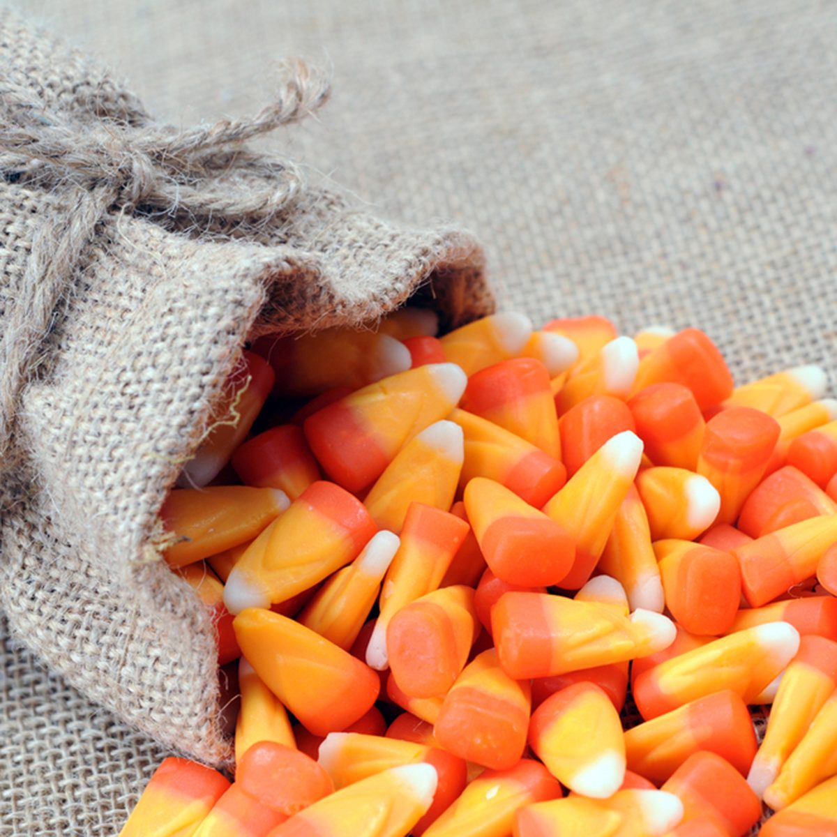 10 Things You Should Know Before Eating Candy Corn 