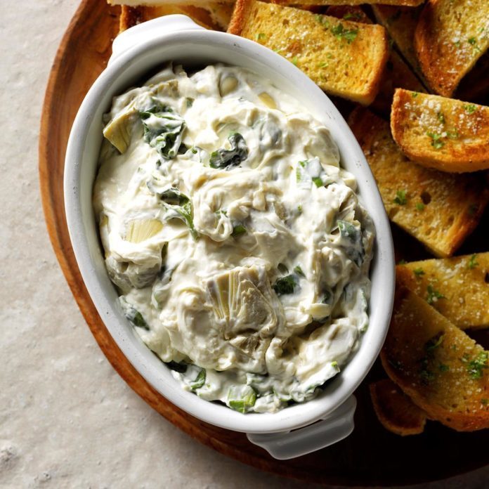 Artichoke Spread with Garlic Bread