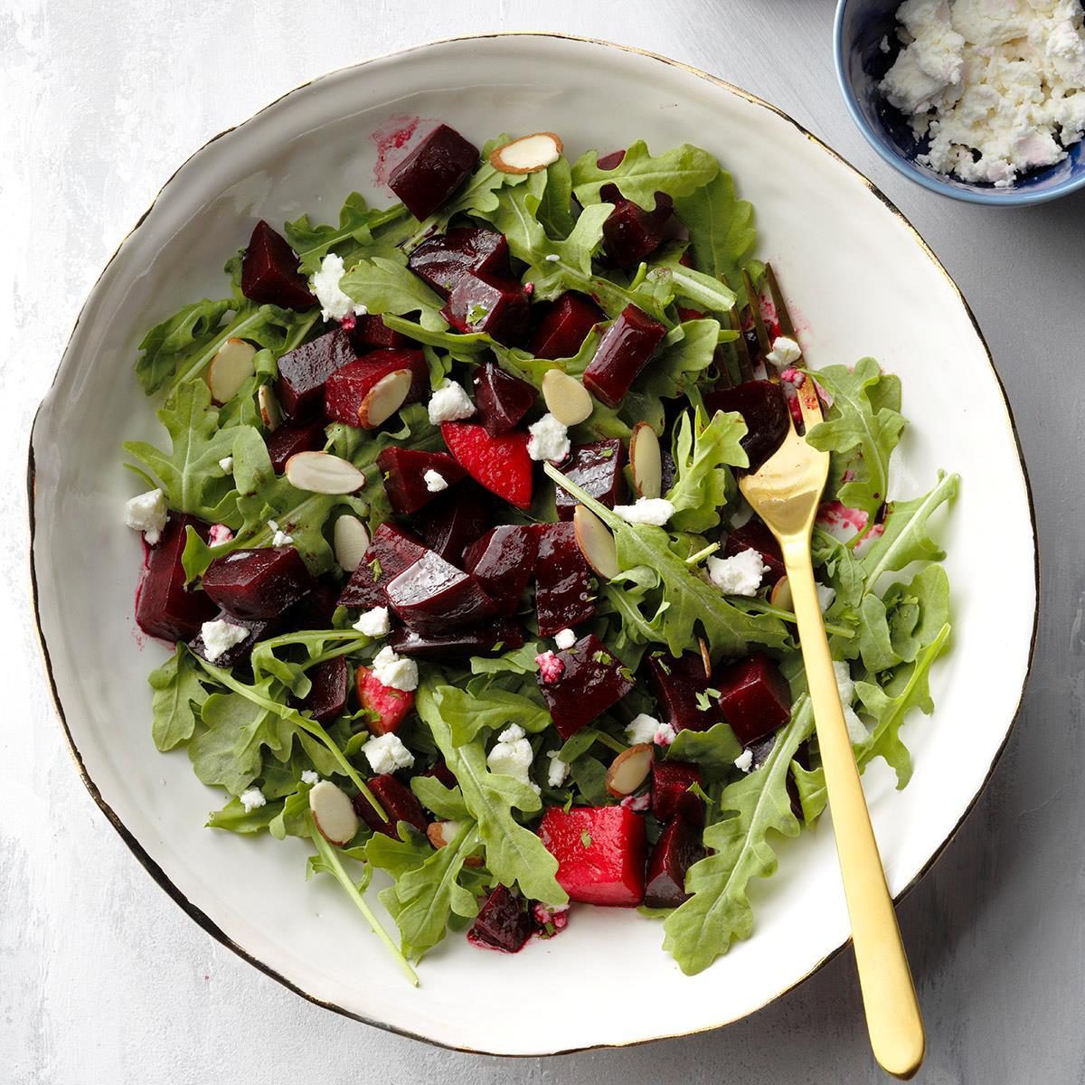 Cranberry And Roasted Beet Salad Exps Sddj19 226689 B07 18 9b 11