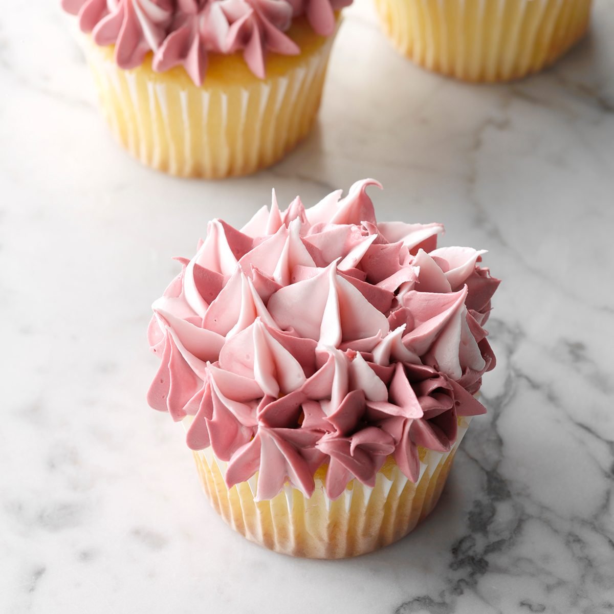 different types of cupcake decorations
