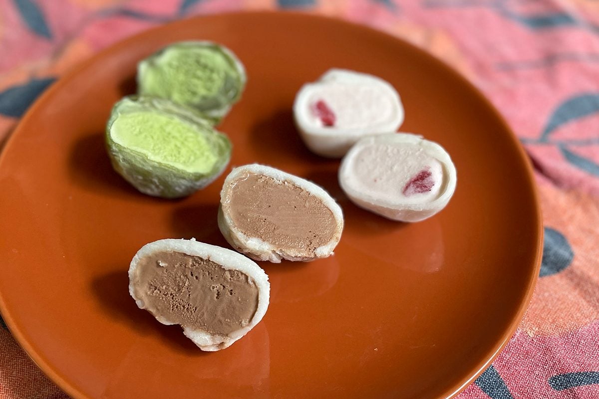 Extra Soft Mochi with Cheesecake Filling – U-Taste