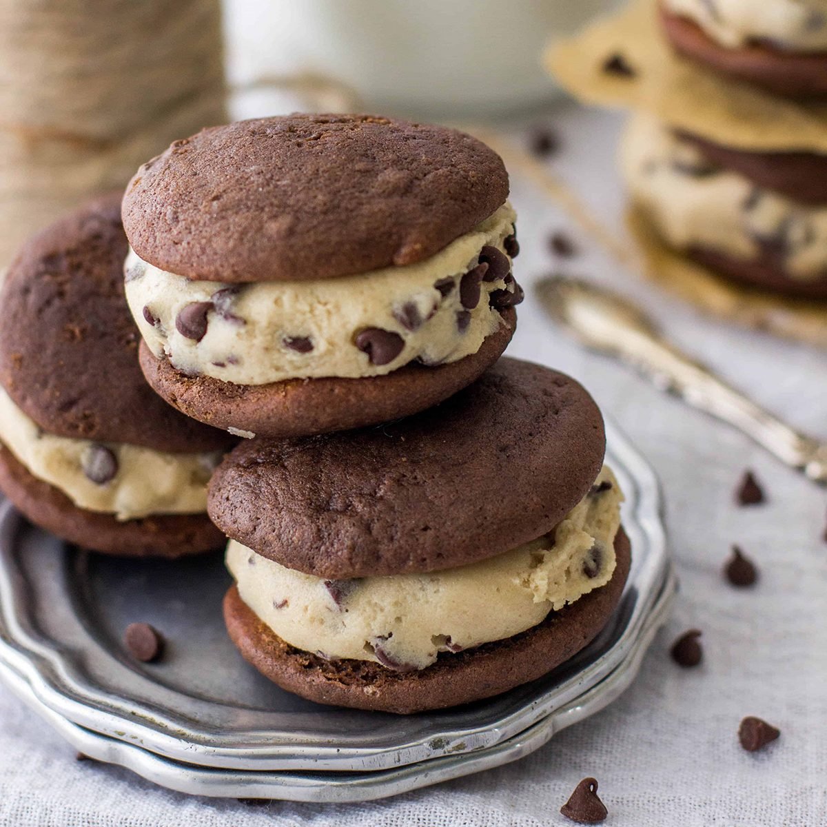 Cookie Dough Whoopie Pies