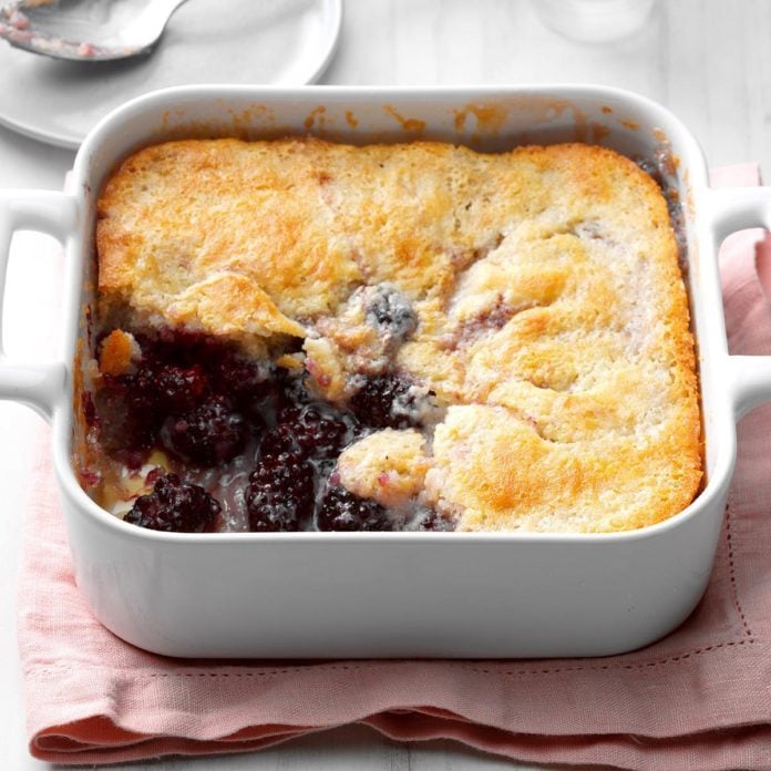 Mama's Blackberry Cobbler