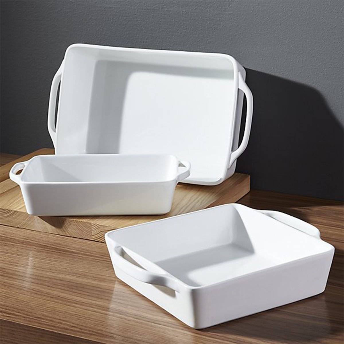 Nordic Ware Square 9x9 Cake Pan with Lid