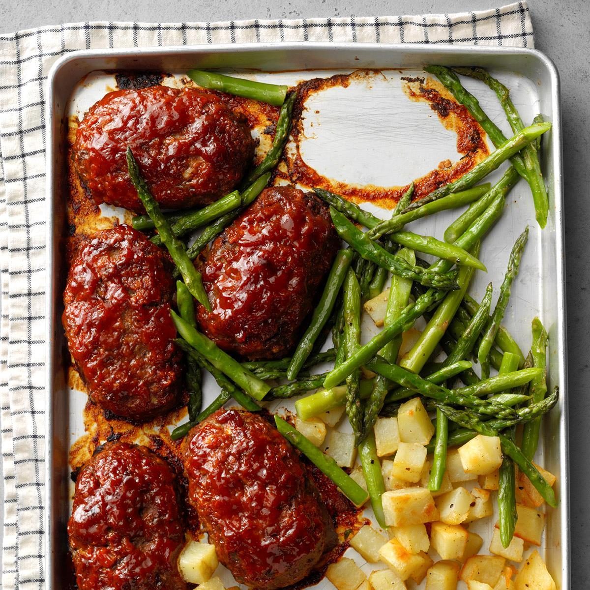 Mini Meat Loaf Sheet-Pan Meal Recipe: How to Make It