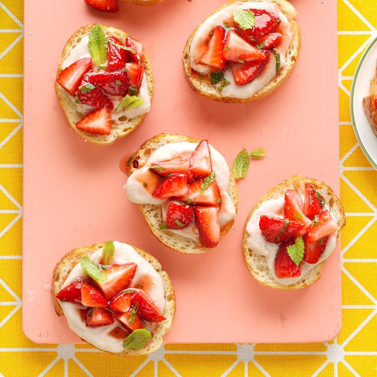 Strawberry Ricotta Bruschetta Exps Tham19 80247 B11 15 8b 9