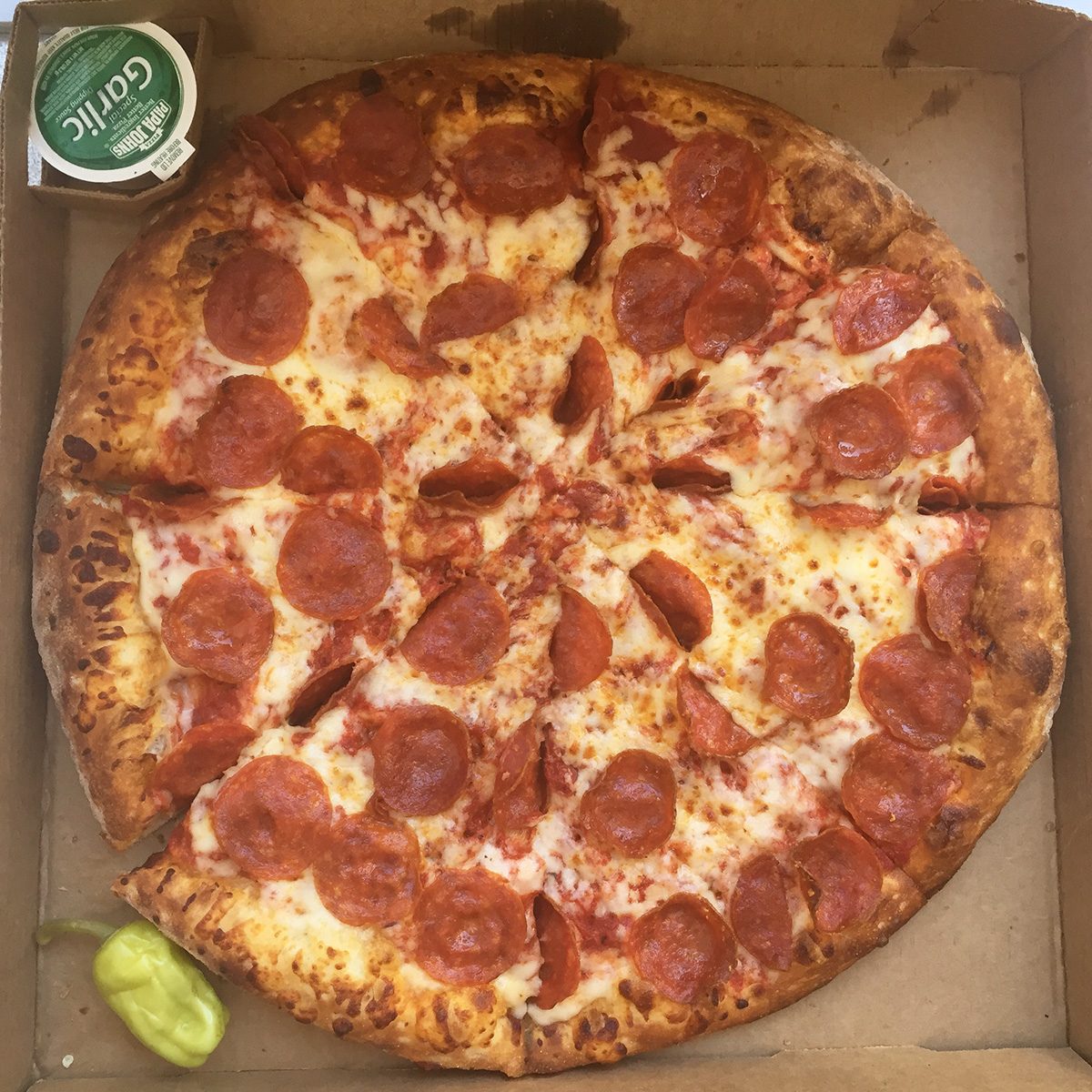 I Tried Pizza From 4 Popular Delivery Pizza Chains—This Is the One I'll  Order Again