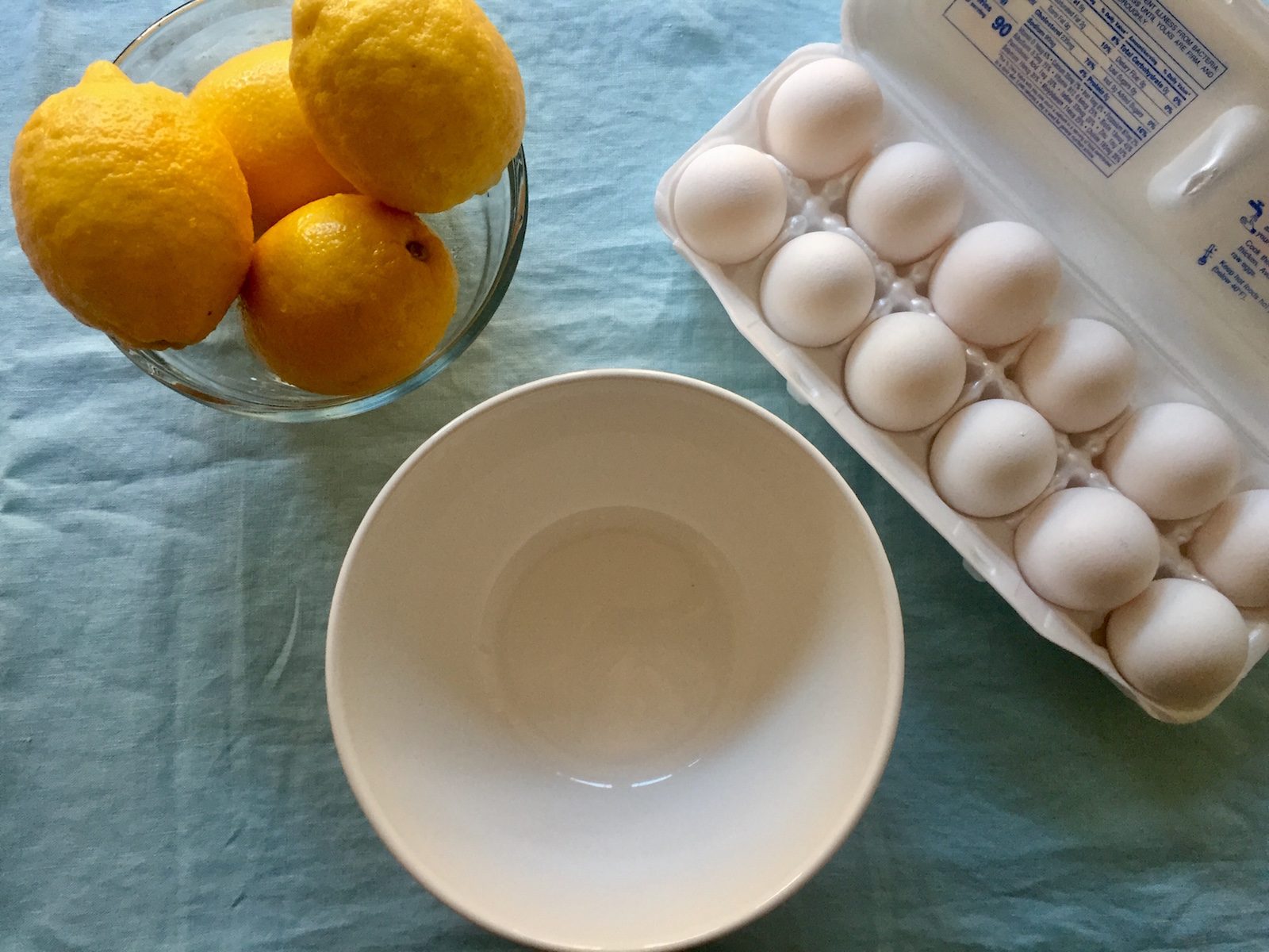 Making Reese Witherspoon's lemon pie with lemons, eggs and a bowl